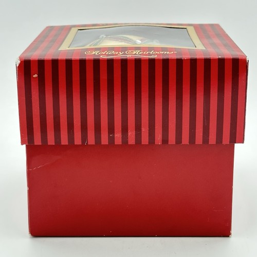 Waterford Holiday Heirlooms Wedge Ball Ornament Hand Decorated Blown Glass Boxed - Picture 14 of 17