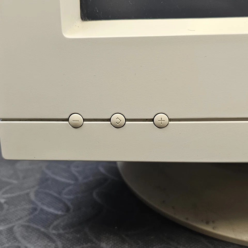 ADI ProVista VD-544 15" CRT Monitor Vintage PC Display Retro Computing 1999 - Image 2 of 4