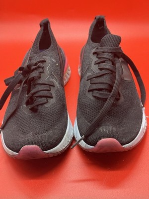 Nike Epic React Flyknit 2 Black Running Shoes Men s Size 8 (EUR 39)