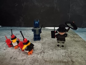 Lego 76010 Batman Penguin Face Off  Loose/Complete