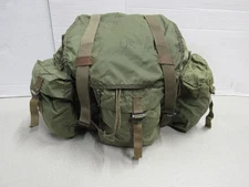 Vietnam Era US Lightweight Rucksack Nylon Duck w Instruction Sheet in Lid Pocket