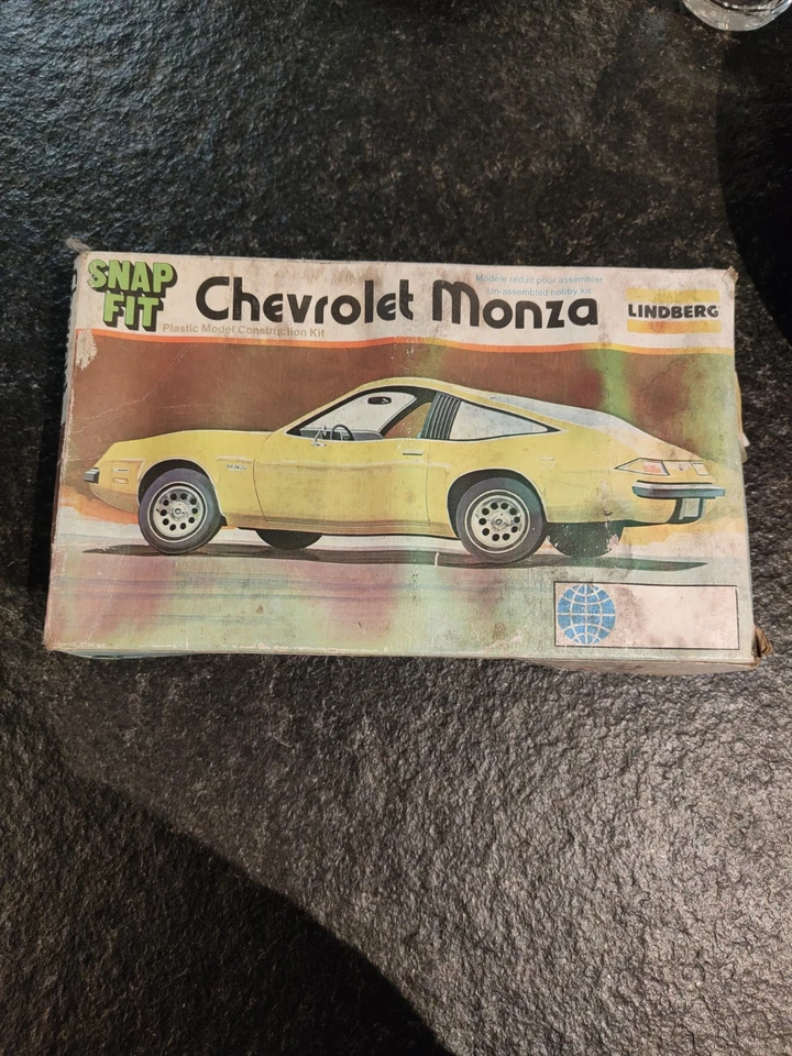 Maquette Chevrolet Monza Lindberg Snap Fit - Photo 2/3