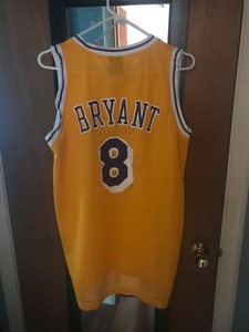 links marketing group lakers jersey