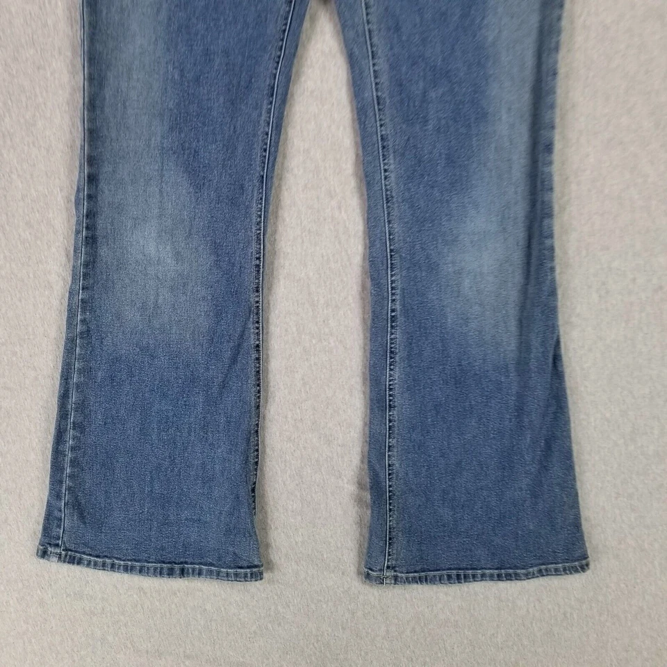 Pantalones de mezclilla DE COLECCIÓN inclinados talla 7 largos altos tiro bajo pierna acampanada elásticos reparados ver fotos Foto 2 de 4