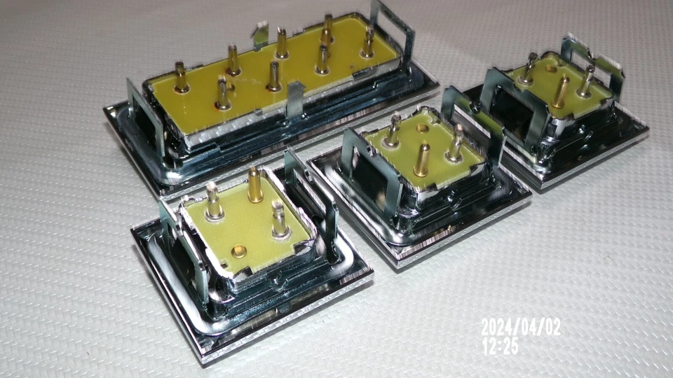 Chevy GMC  Suburban Crew Cab Truck Metal  Power Window Switch  Kit  1973 - 1980 Foto 3 de 4