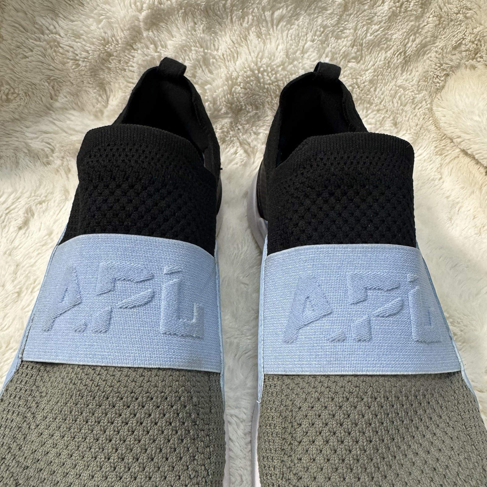 APL TechLoom Woman Bliss Sneakers Size 8