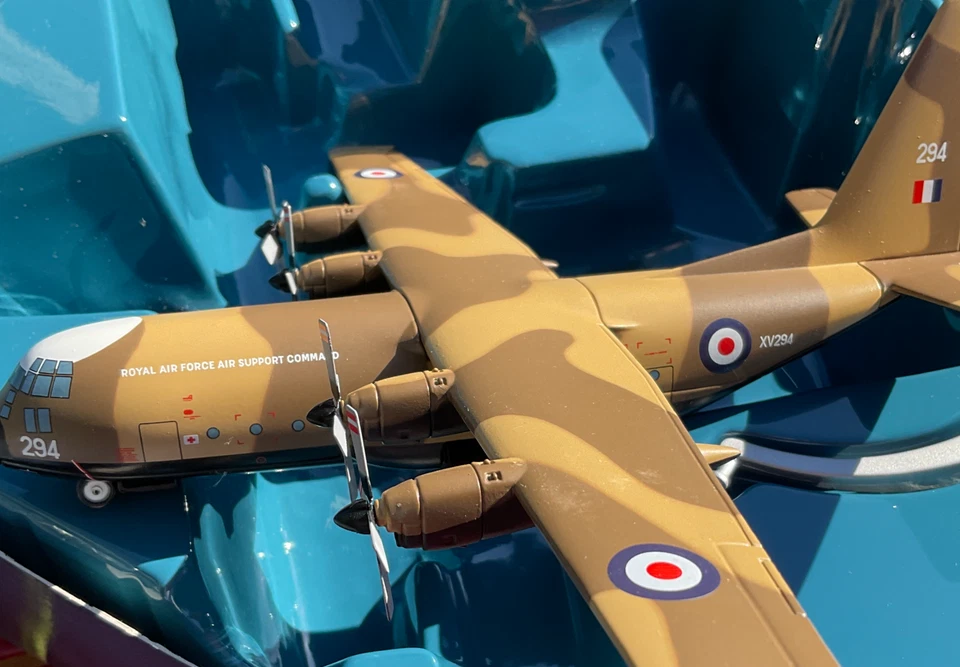 CORGI TOYS ARCHIVE LOCKHEED C130 HERCULES RAF - Immagine 4 di 4