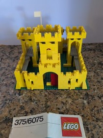 Lego Yellow Castle 375/6075 1981 100%  complete no figures 