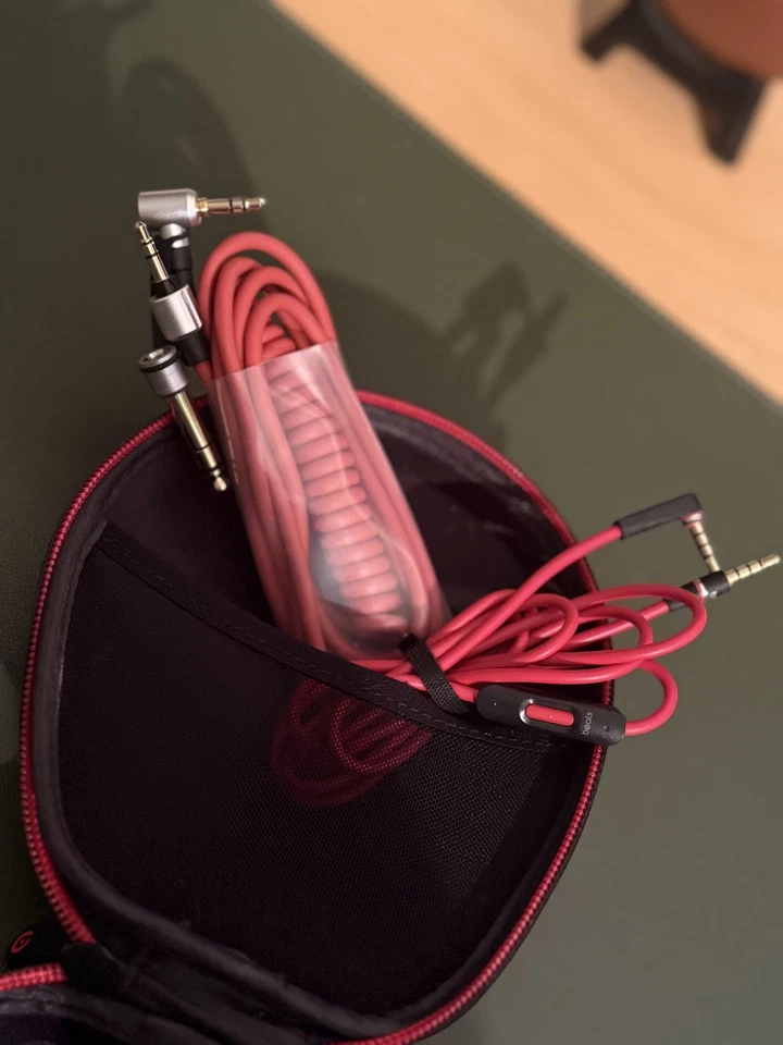 ULTRA-RARE Beats Mixr Wired Headphones Gold Limited Edition Color, Tested 🔥🔥🔥 - Image 4 of 4