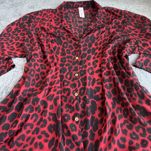 Woman’s 3X red leopard button Up blouse 3/4 sleeve pockets Sheer Lightweight - Picture 2 of 7