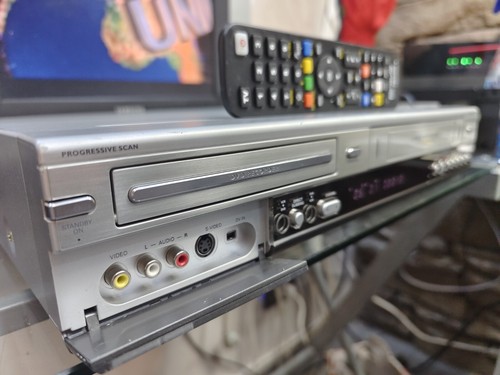 VIDEOREGISTRATORE VHS PHILIPS DVDR3320V DVD RECORDER TOP GAMMA COPIA VHS SU DVD - Foto 7 di 18