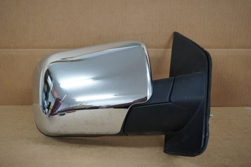 04 05 06 07 08 09 10 11 Nissan Armada Right Passenger Side View Mirror 1408392