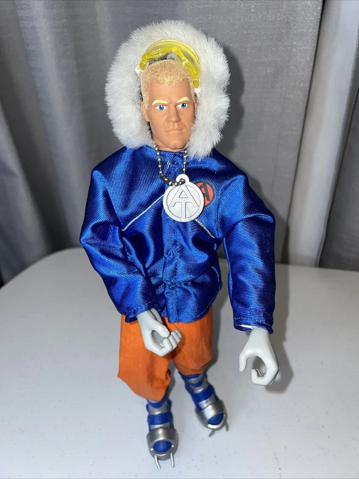 De colección 2001 GI Joe Adventure Team Hunt For Yeti Blue Arctic sin armas Foto 3 de 4