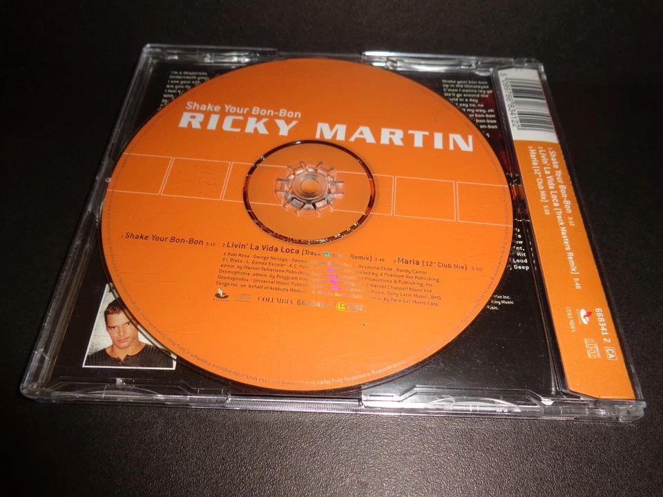 SHAKE YOUR BON-BON by RICKY MARTIN-Rare Collectible Maxi Single w/ Maria--CD - Image 2 of 4