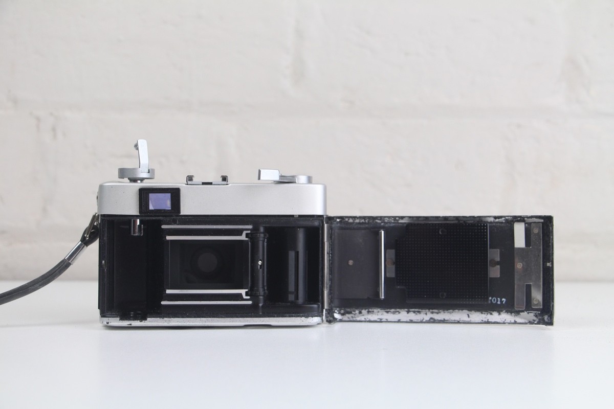 [動作OK]CHINON 35EE CHINON 35EE with 38mm 1:2.5 Lens - Full Working Order
