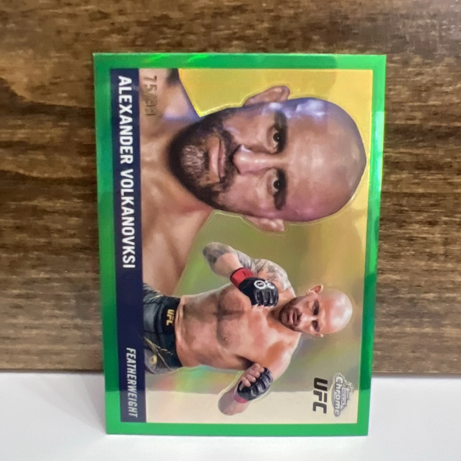2025 Topps Chrome UFC Alexander Volkanovski Green Refractor #/99 1955 Topps