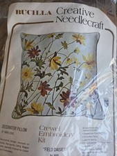 Bucilla Creative Needlecraft Decorator Pillow Kit Field Daisies Vintage 1970s
