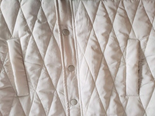 Violet Romance, Cream Light Weight Puffer Vest Jacket Size 6 Excellent Condition - Picture 3 of 5