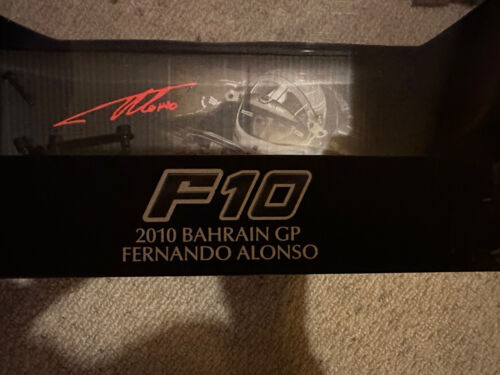 Hotwheels Elite Ferrari F10 Fernando Alonso 1/18 Diecast 2010 Bahrain GP F1 - Picture 2 of 2