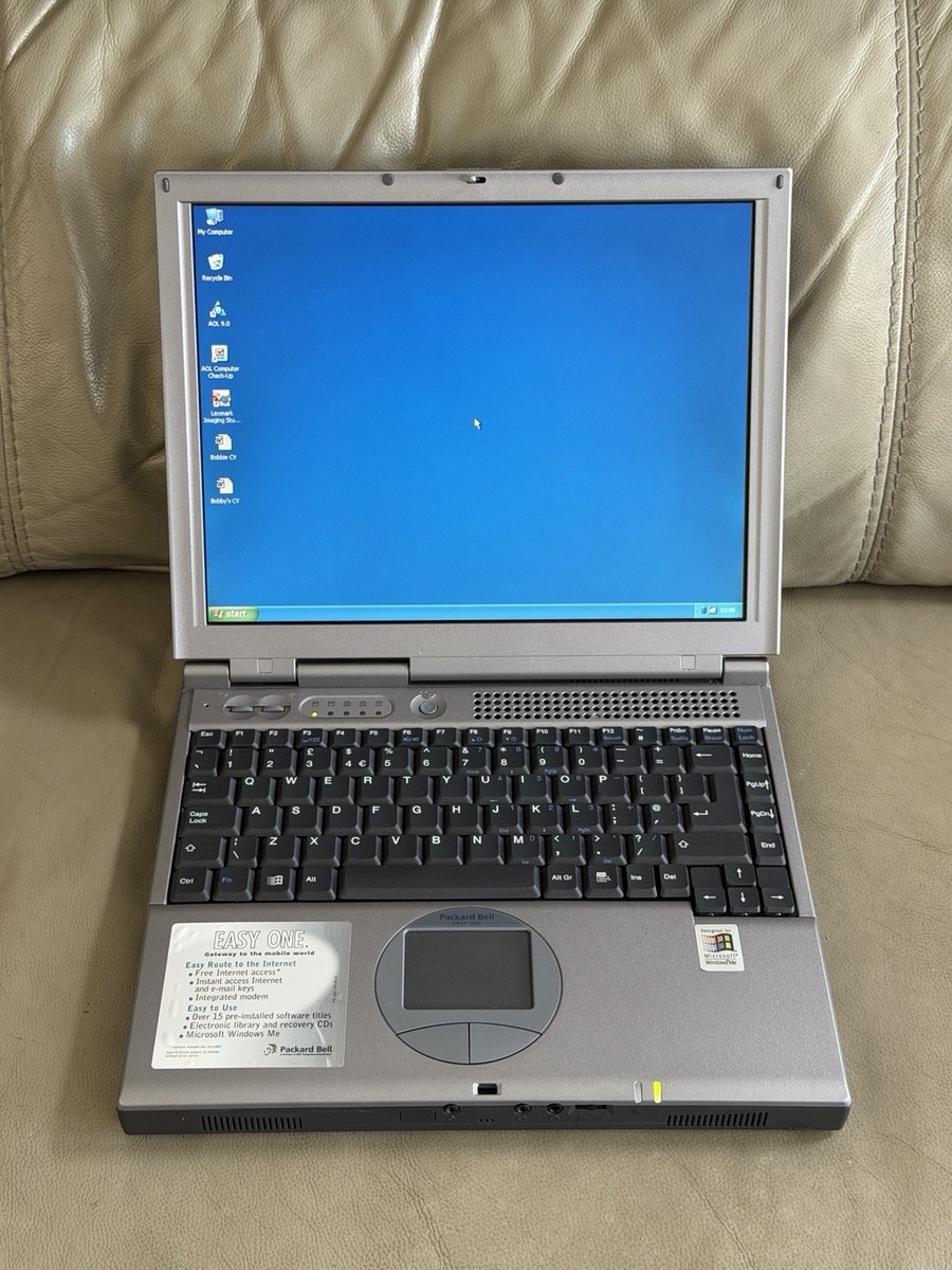 PCグレー Retro Vintage Packard Bell Easy One 1550 Laptop AMD K6 Processor