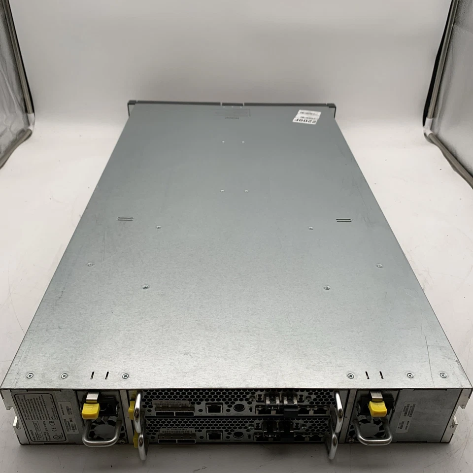 Nexsan E-Series E18 San Storage Array 3500335 con 2 módulos P/N P3500393 sin disco duro Foto 3 de 4