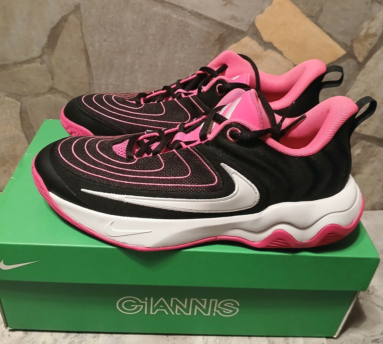 Nike Giannis Immortality 4 GS NEW SIZE 5Y FZ6734-004 Kids Bl