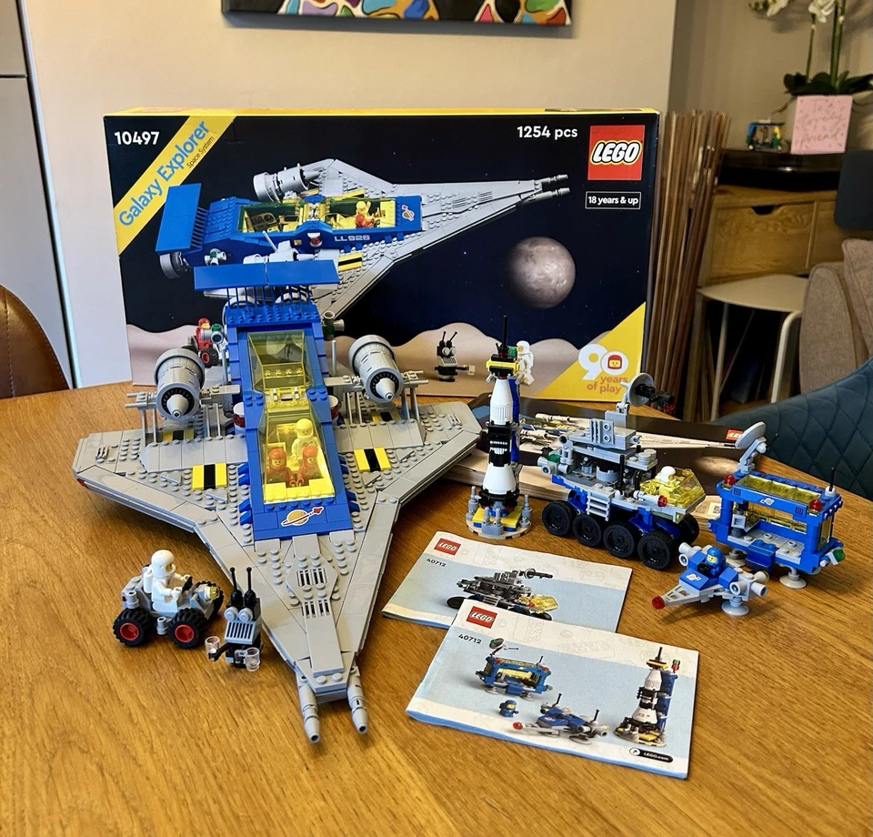 LEGO Icons 10497 Galaxy Explorer, photo 1 of 5