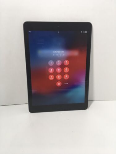 Tablette Apple iPad Air 1re génération 9,7 pouces grise - argent 32 Go - Photo 1 sur 5