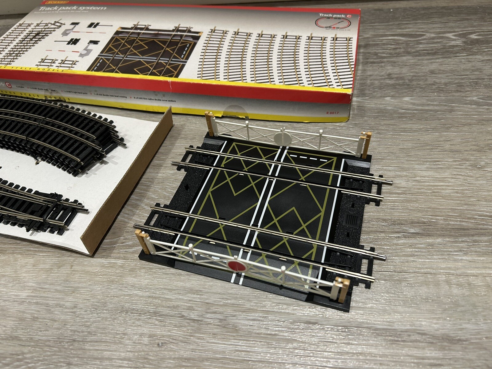 Hornby New track Extension pack C R8015 Model Train Accessories eBay