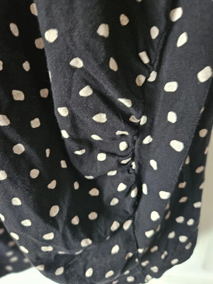 New Look size 18 ladies Maternity black spotty t shirt - Image 3 of 4