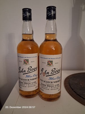 2 x John Begg Old Scotch Whisky Blue Cap White Label, 40 % Vol., 700ml