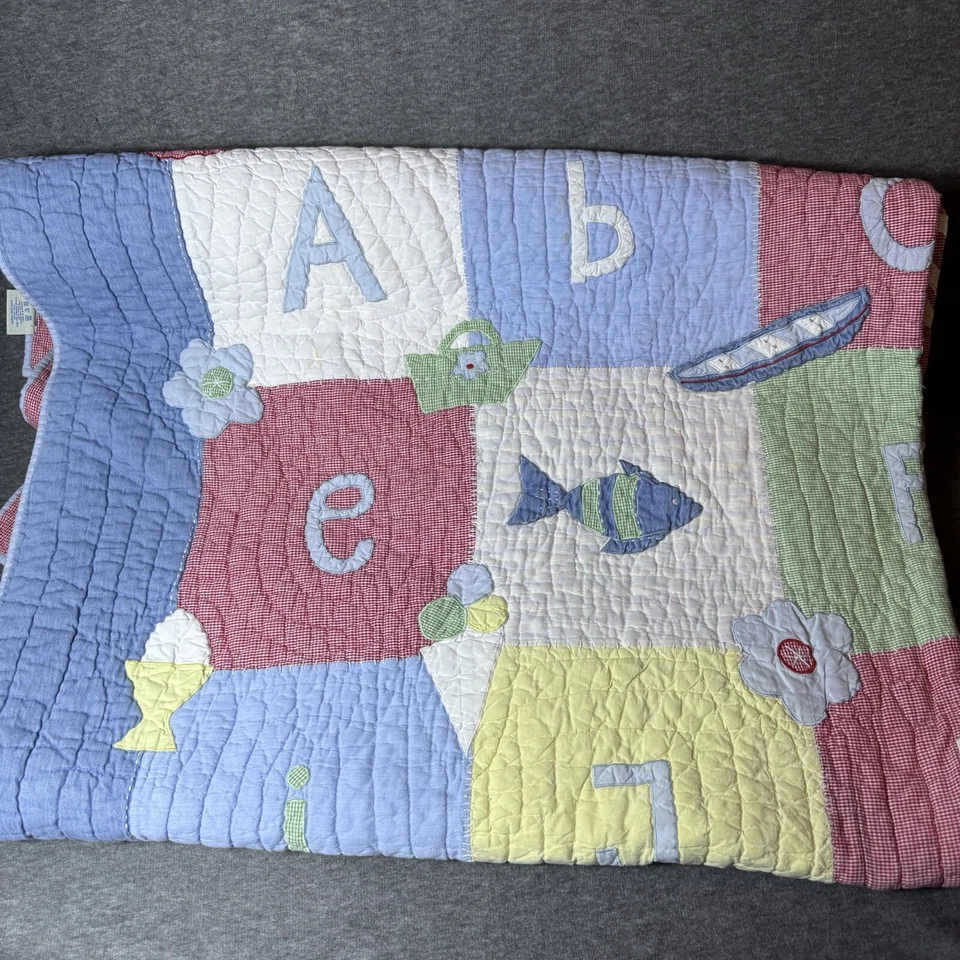 Colcha Pottery Barn Kids alfabeto ABC xadrez duplo parte inferior **MANCHAS - Imagem 2 de 4