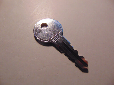 Original Thule Schlüssel N054 Ersatzschlüssel Heckträger Dachboxen Dachträger