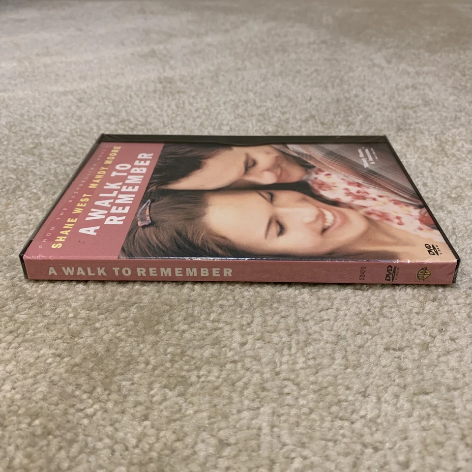A Walk to Remember Movie DVD Video Mandy Moore Shane West Romance - Image 3 of 4