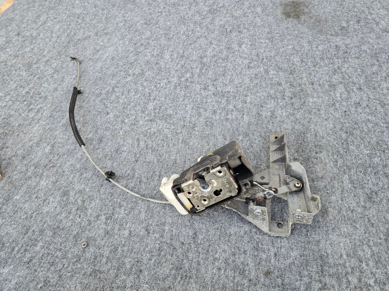 RIGHT SIDE DOOR LOCK LATCH ASSEMBLY 58k 08-19 MASERATI GRANTURISMO 4.2L M145