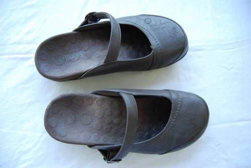 Brown Faux Leather ORTHAHEEL Mary Jane Backless Slides w/FLoral Design US 7 - Picture 2 of 7