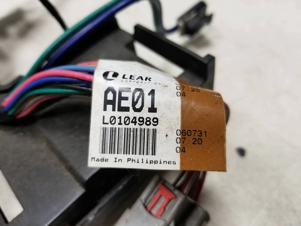 Arnés de cableado de asiento Cadillac Srx 2006-2009 lado del pasajero delantero derecho OEM Foto 4 de 4