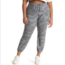 New 97 Chaser Camo Women's Medium Blue Gray Brushed Knit Cropped Sweatpants