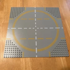 Lego Vintage Baseplate Light Gray 32 x 32, Part 6099p03 - Space Landing Pad