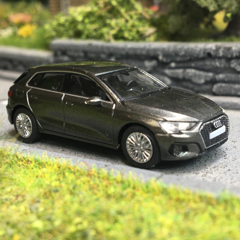 Audi A3 Sportback 8Y 2020 grise métallisée PCX870557 finition haute précision 1/87
