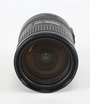 Nikon AF-S DX Nikkor 18-200mm f/3.5-5.6 G ED IF VR Autofocus APS-C