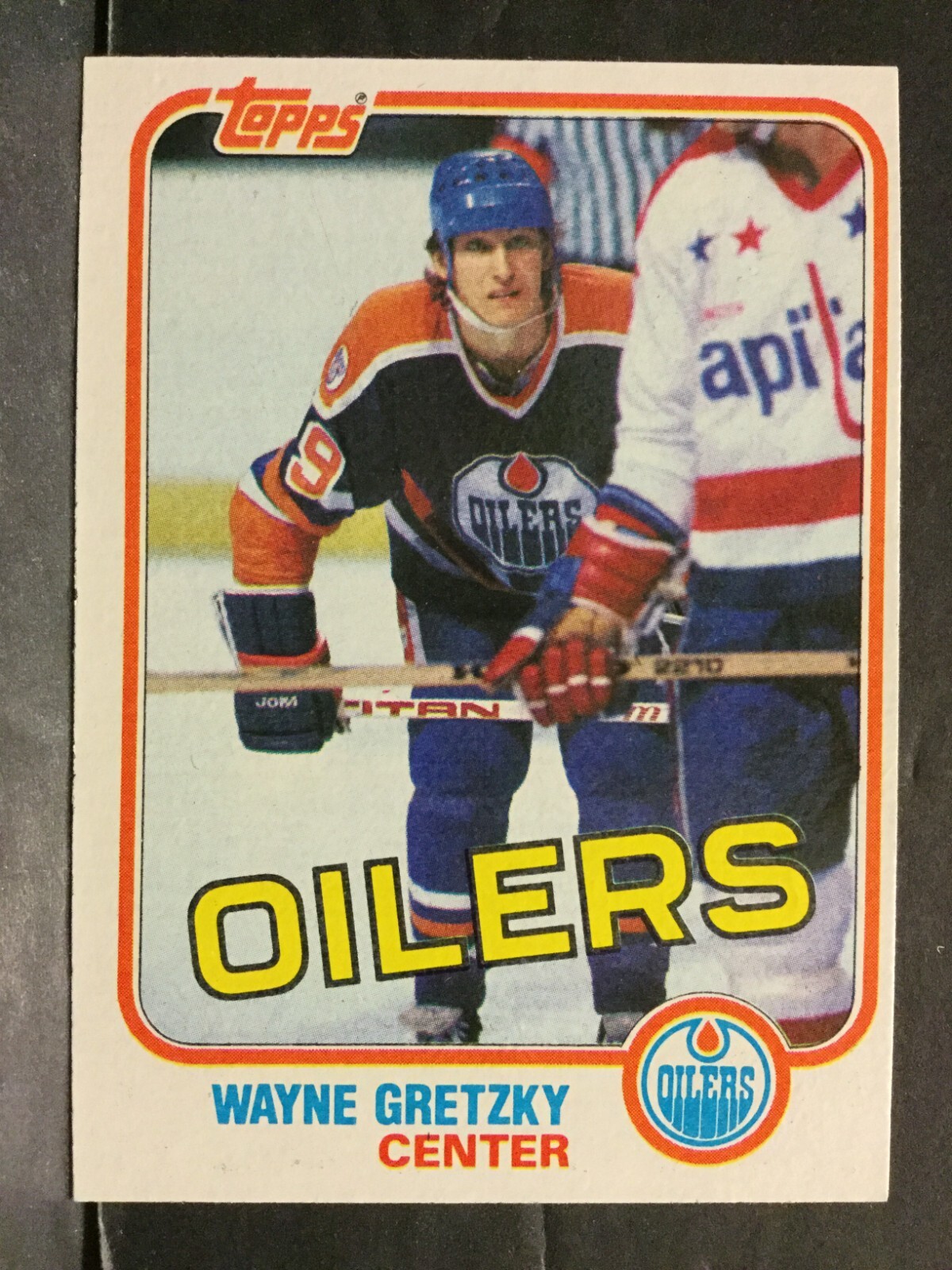 1981-82 Topps Hockey #16 Wayne Gretzky Edmonton Oilers Card EXMT Sku164DA