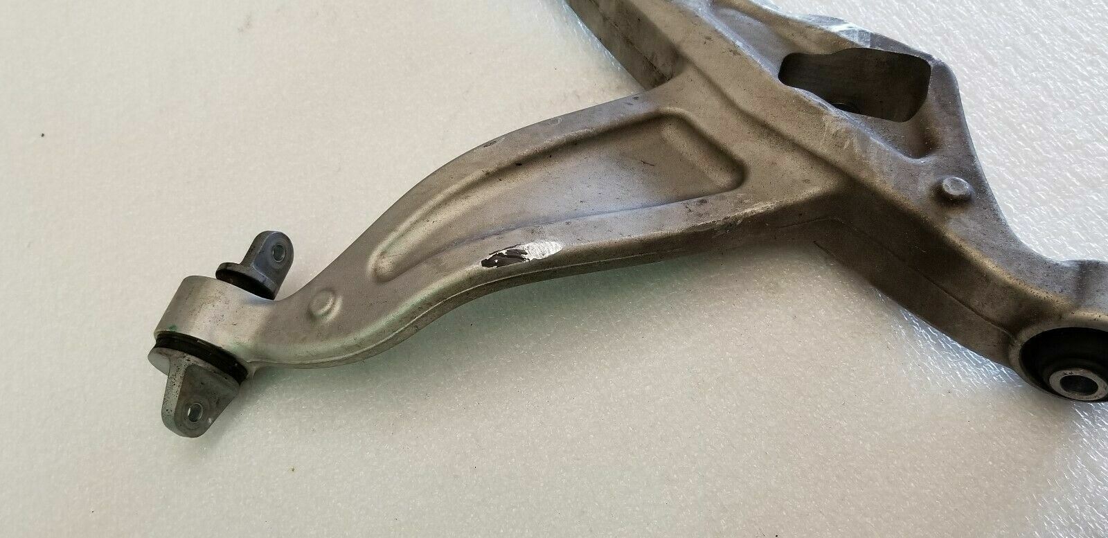 MCLAREN MP4-12C REAR RIGHT LOWER CONTROL ARM OEM 11B0080CP