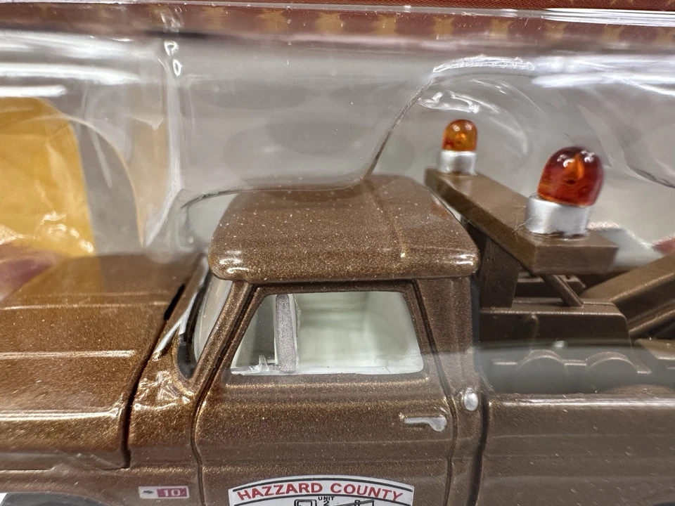 Rare Johnny Lightning The Dukes Of Hazard Cooter’s Tow Truck White Lightning - Image 4 of 4