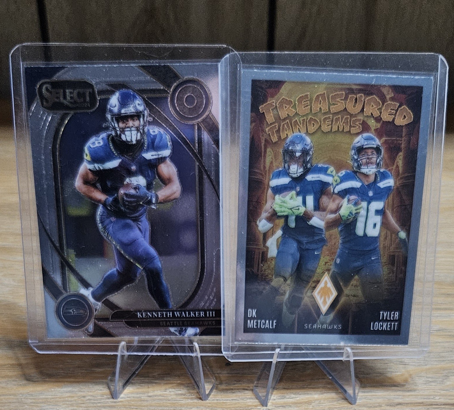 Lot of 2 Seattle Seahawks - Metcalf - Walker - Lockett