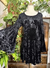 Sz M ARYEH BLACK Crushed Velvet Dress Anthropologie Bell Long Sleeves Short Mini