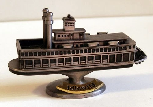 Tin miniature paddle steamer "Idlewild"