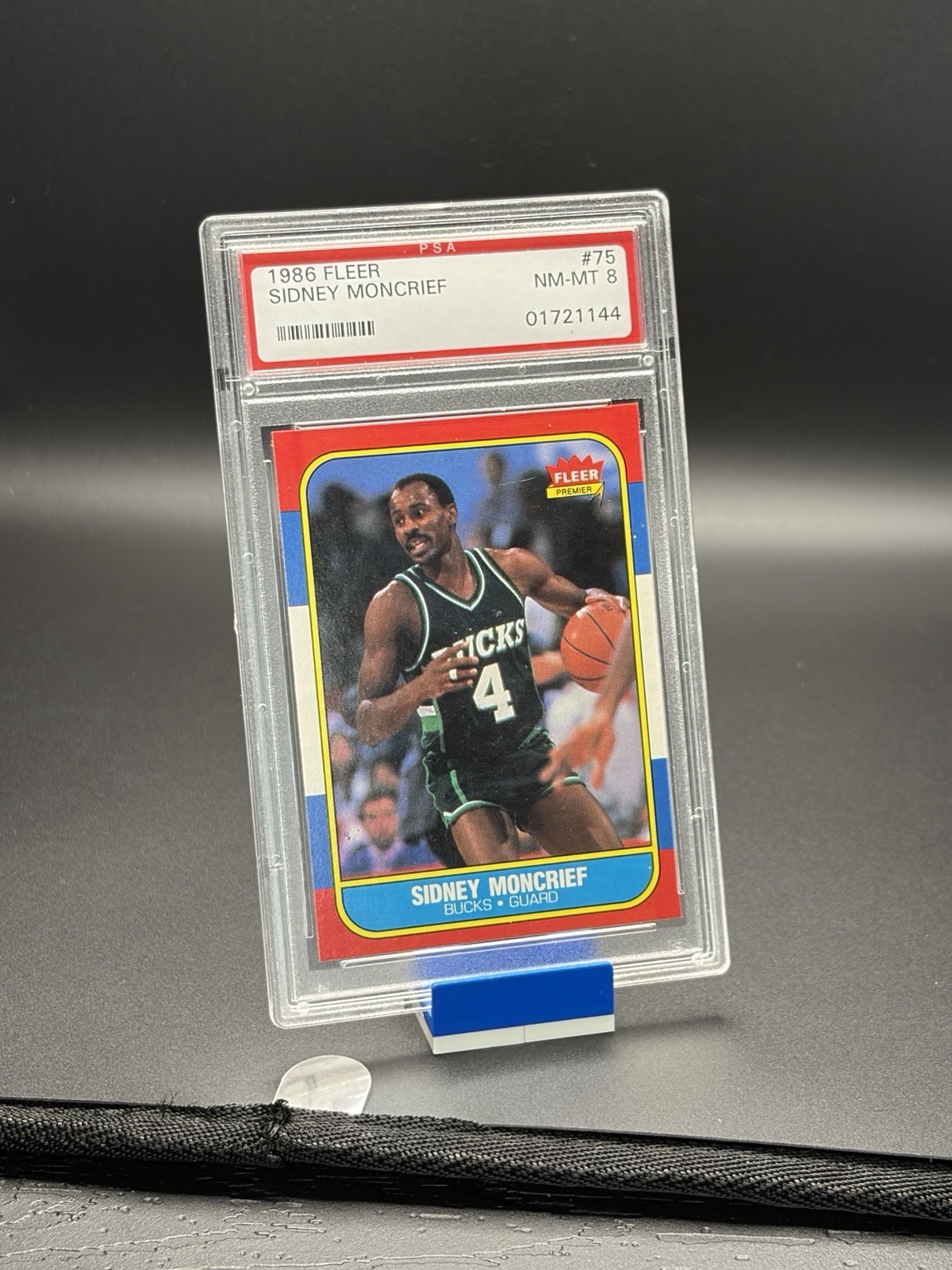 1986 Fleer Basketball #75 - Sidney Moncrief - PSA 8 - Bucks