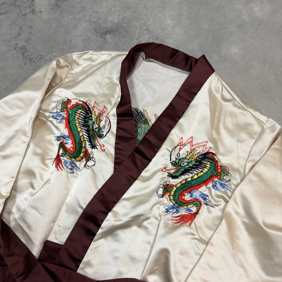 Kimono marrón vintage para hombre grande bordado dragón seda túnica cinturón serpiente Foto 4 de 4