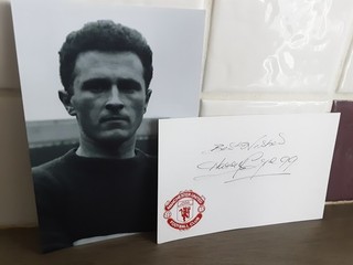 MANCHESTER UNITED (1957 1966) HARRY GREGG Hand Signed Card & Photo